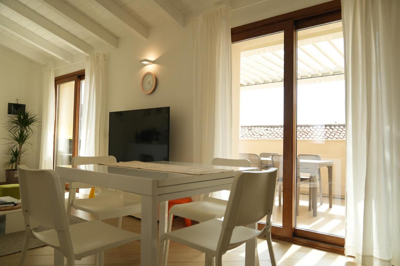 Waterfront Apartment Ольбия Экстерьер фото
