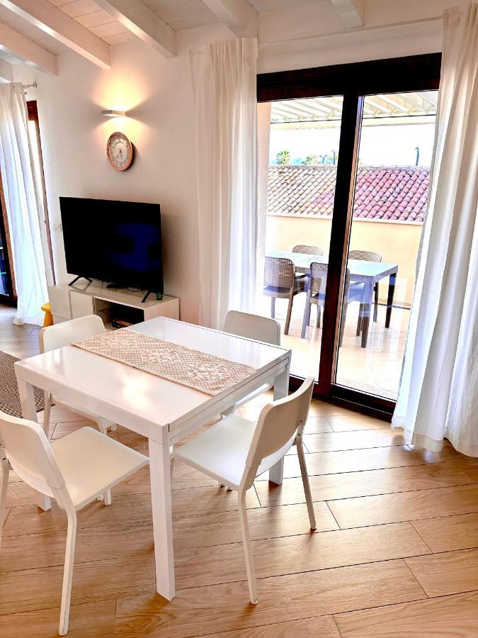 Waterfront Apartment Ольбия Экстерьер фото